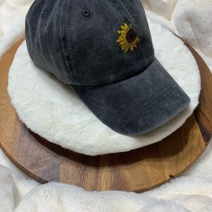 Black Sunflower to Butterflies Cap